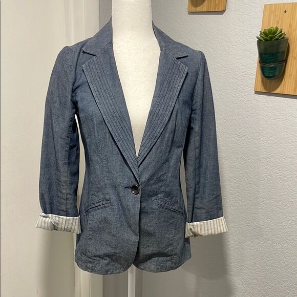 Trina Turk 100% Cotton Denim Chambray Roll Sleeve Blazer Size 2 - Picture 1 of 9